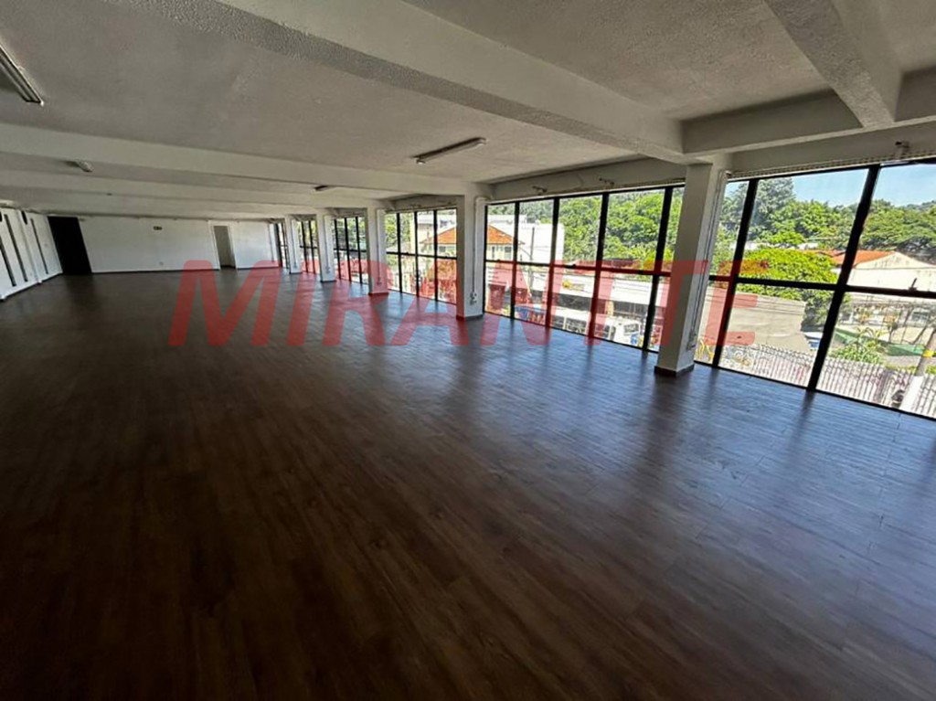 Comercial de 880m² em Horto Florestal