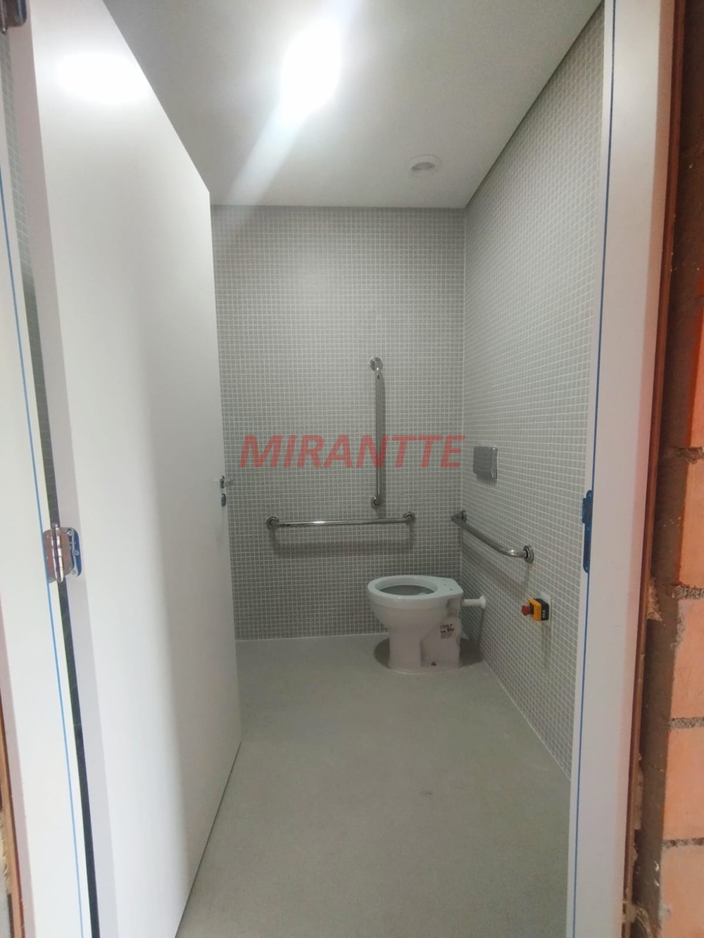 Conjunto comercial de 100m² em Santana