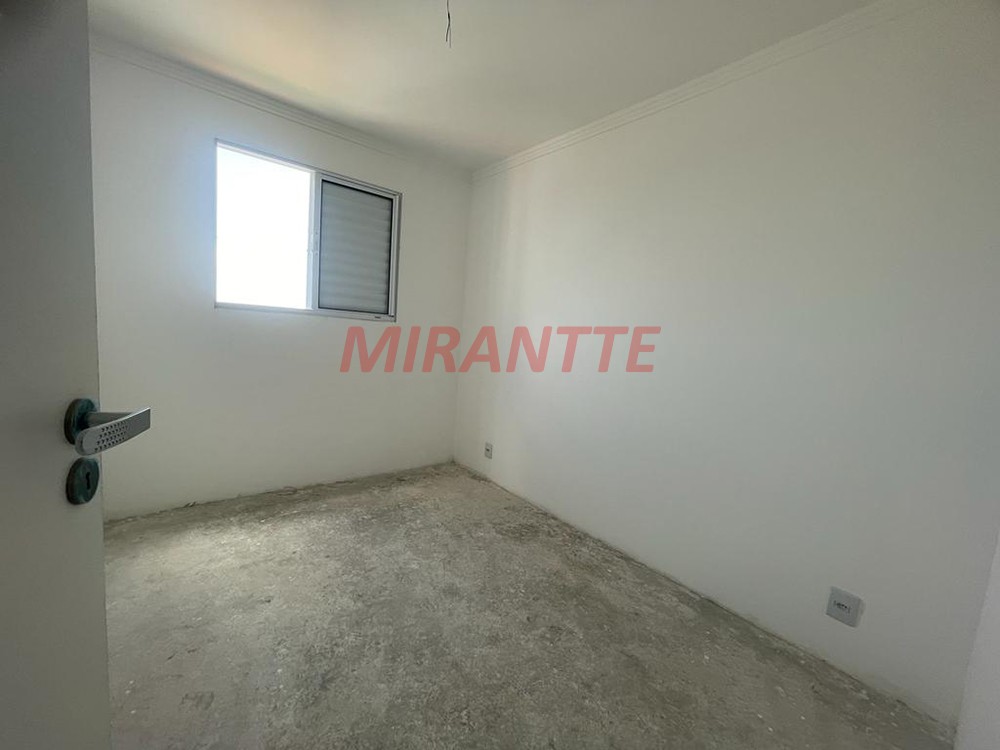Apartamento de 45m² com 2 quartos em Vila Ré