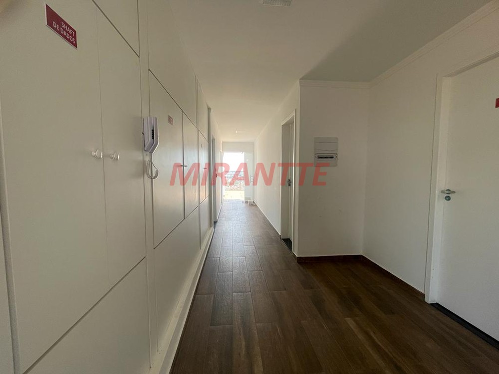 Apartamento de 49m² com 2 quartos em Vila Ré