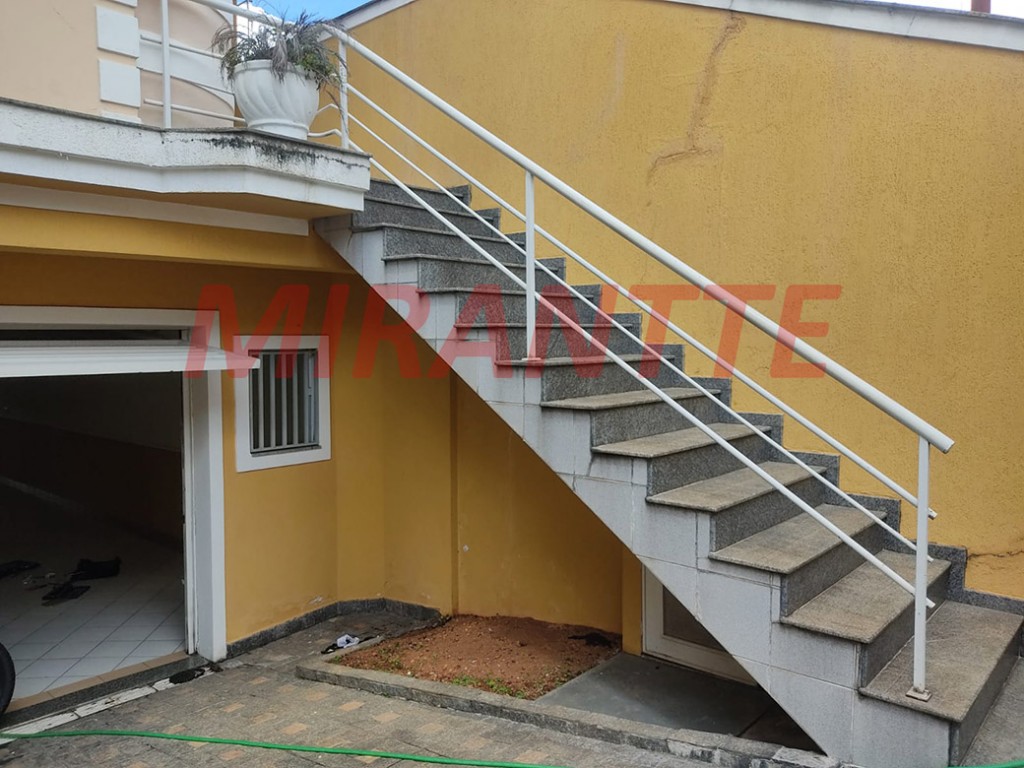 Sobrado de 241m² com 3 quartos em Vila Isolina Mazzei