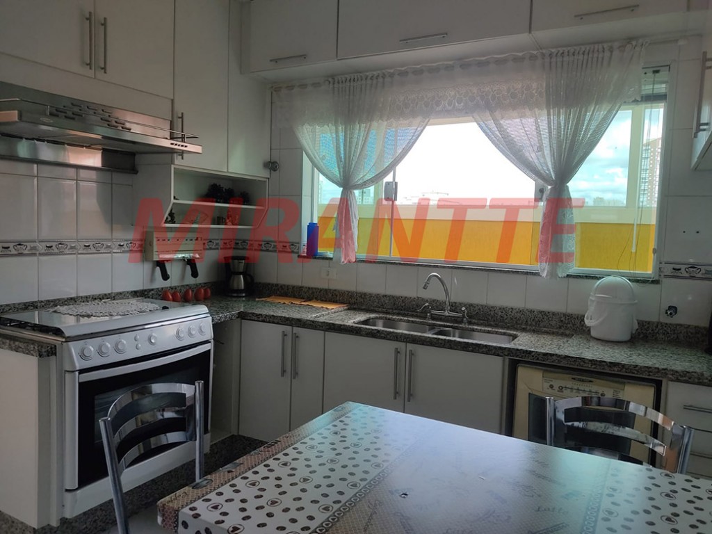 Sobrado de 241m² com 3 quartos em Vila Isolina Mazzei