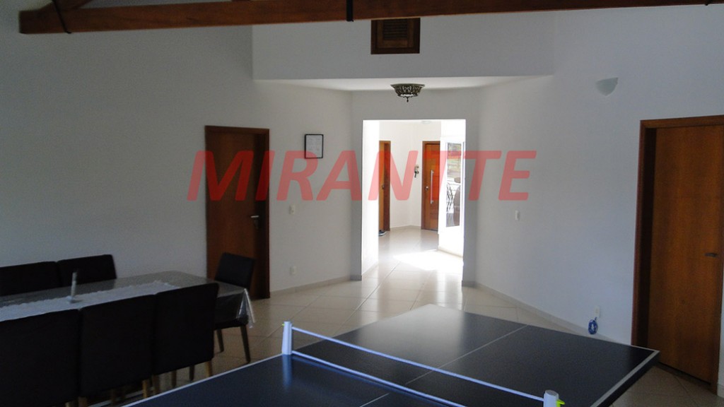 Casa terrea de 377m² com 4 quartos em Centro