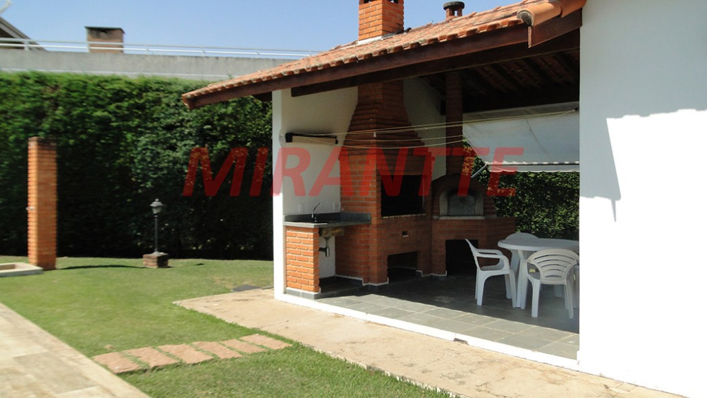 Casa terrea de 377m² com 4 quartos em Centro