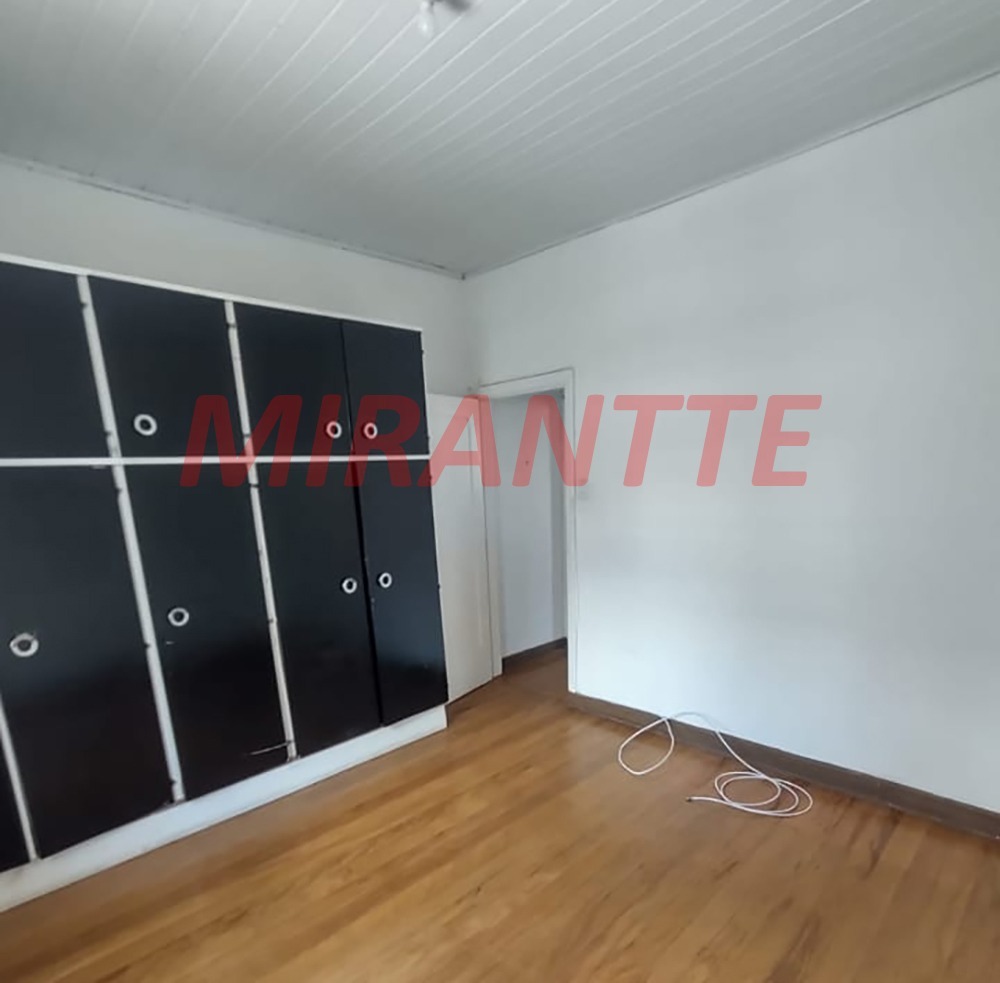 Sobrado de 56m² com 2 quartos em Água Fria