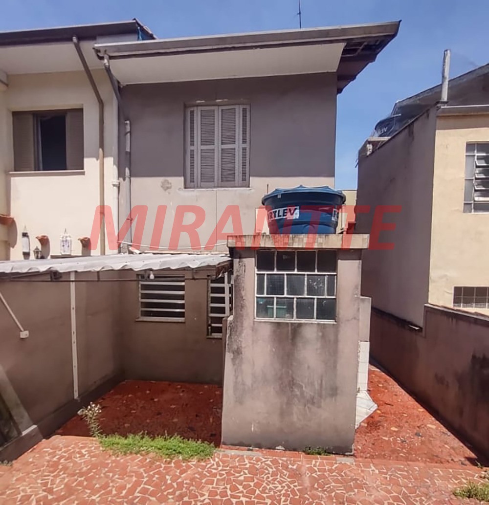 Sobrado de 56m² com 2 quartos em Água Fria