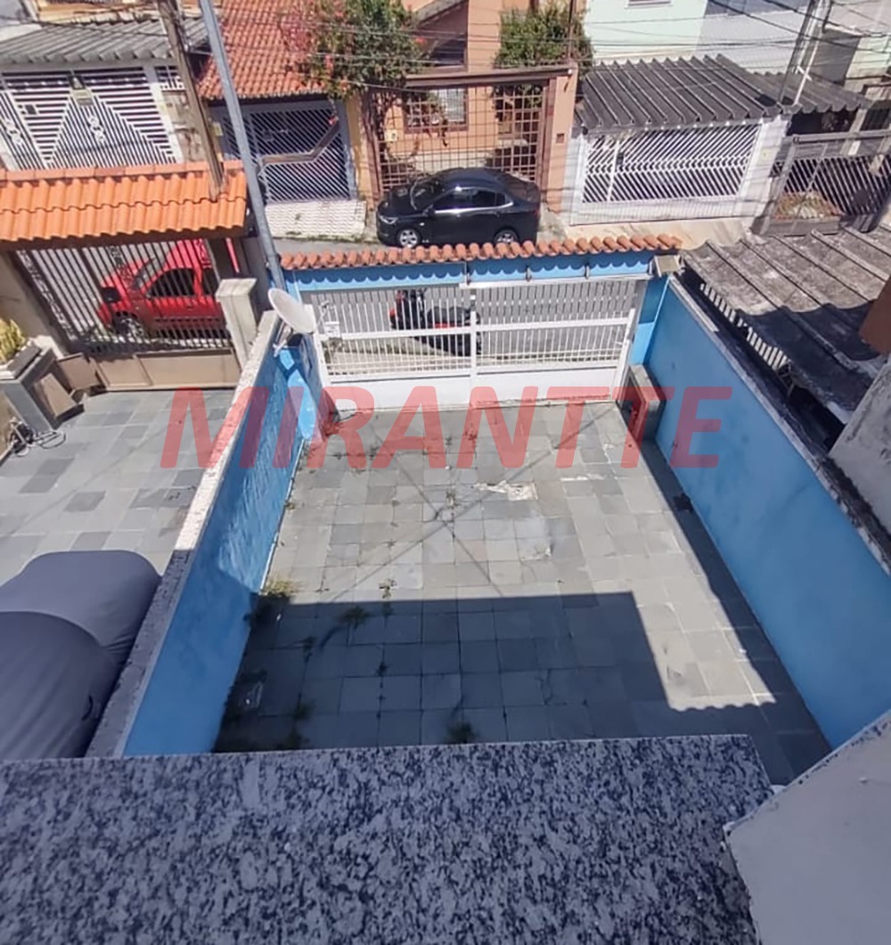 Sobrado de 56m² com 2 quartos em Água Fria
