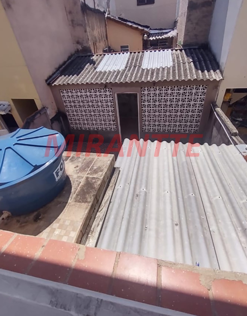 Sobrado de 56m² com 2 quartos em Água Fria