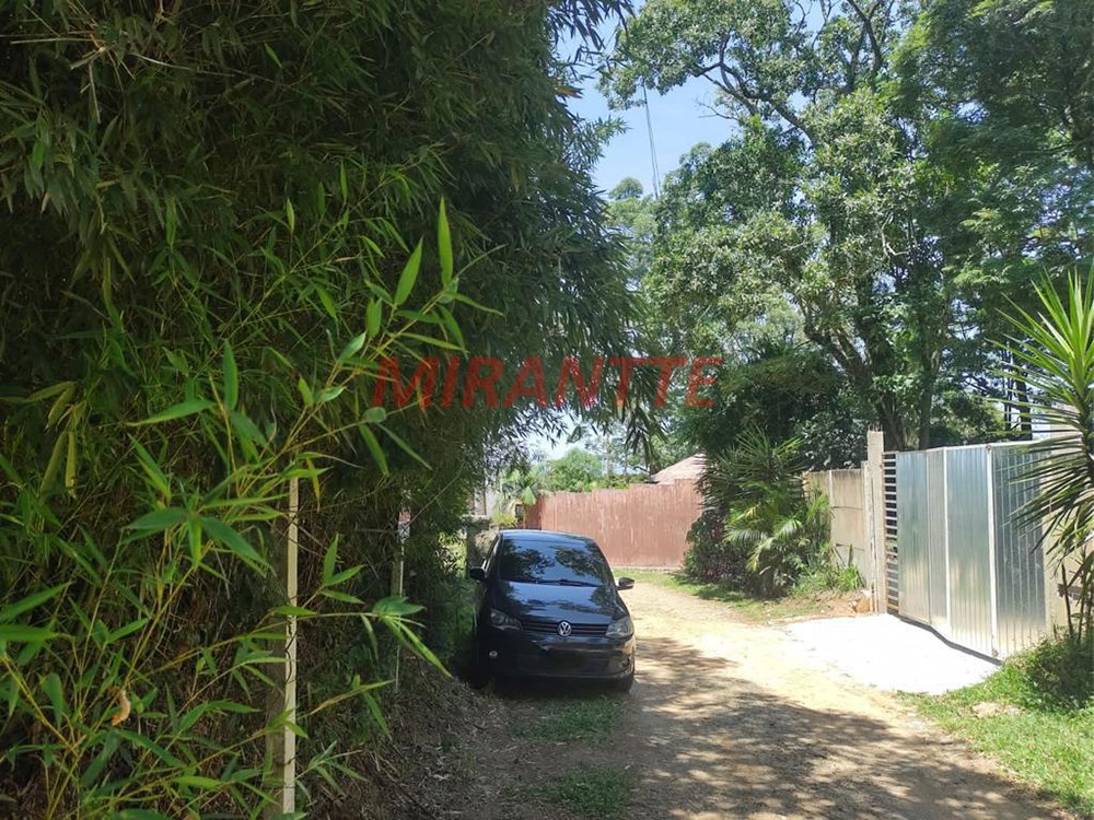 Terreno de 1060m² em Serra da Cantareira