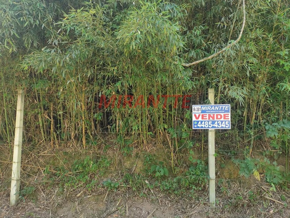 Terreno de 1060m² em Serra da Cantareira