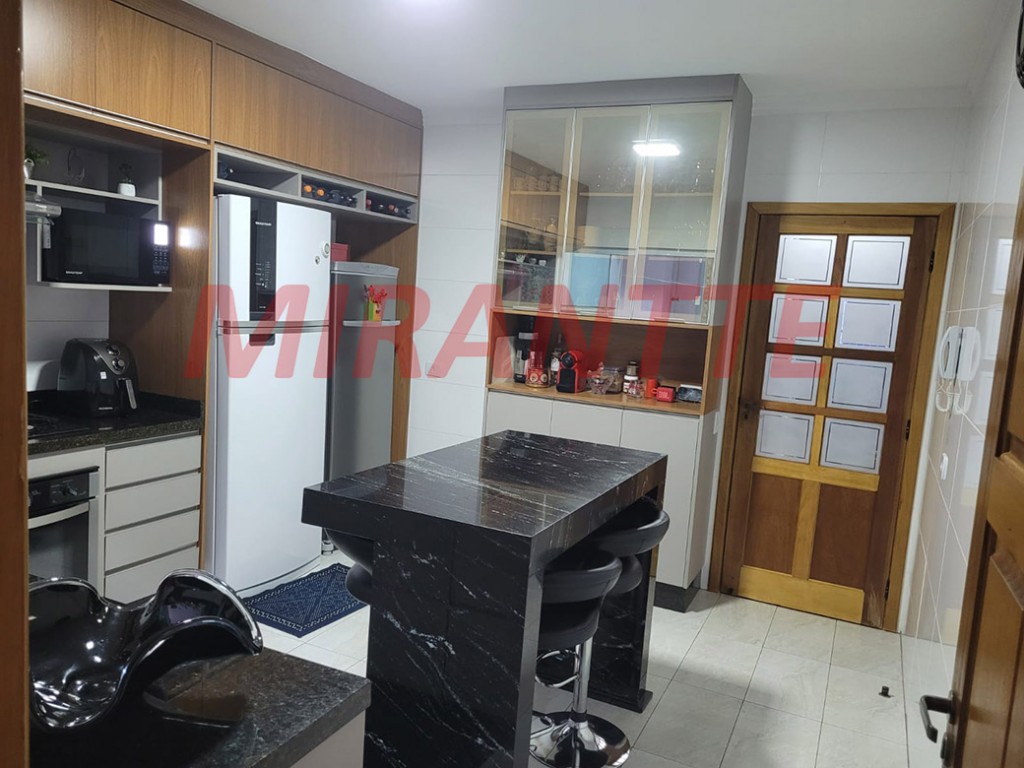 Sobrado de 150m² com 3 quartos em Vila Gustavo