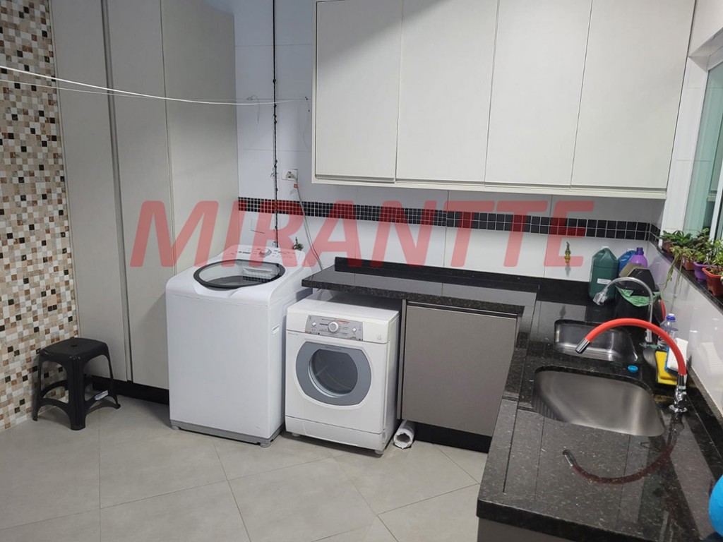 Sobrado de 150m² com 3 quartos em Vila Gustavo