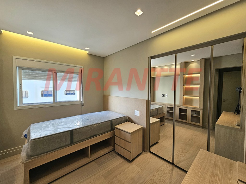 Cobertura de 420m² com 4 quartos em Vila Nova Conceição
