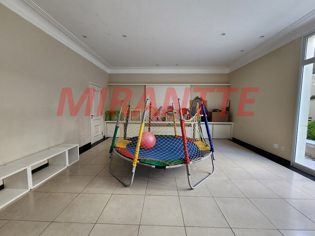 Cobertura de 420m² com 4 quartos em Vila Nova Conceição