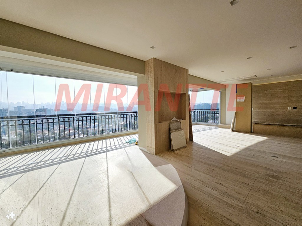 Cobertura de 420m² com 4 quartos em Vila Nova Conceição