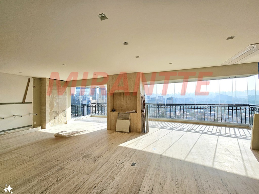 Cobertura de 420m² com 4 quartos em Vila Nova Conceição