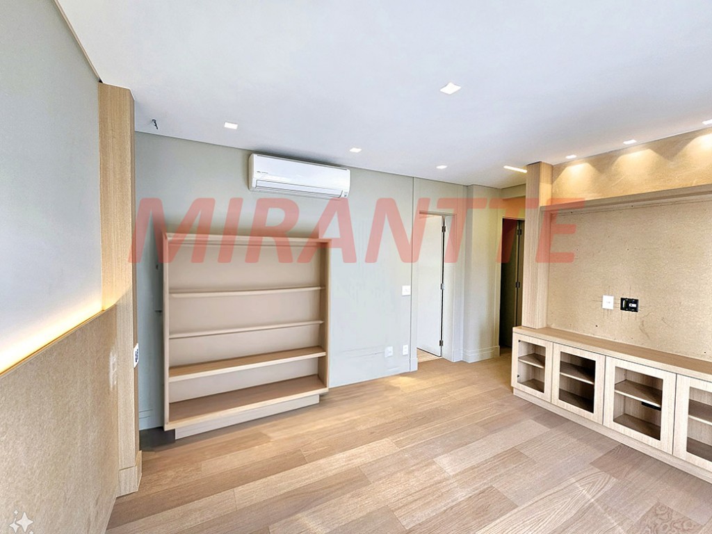 Cobertura de 420m² com 4 quartos em Vila Nova Conceição