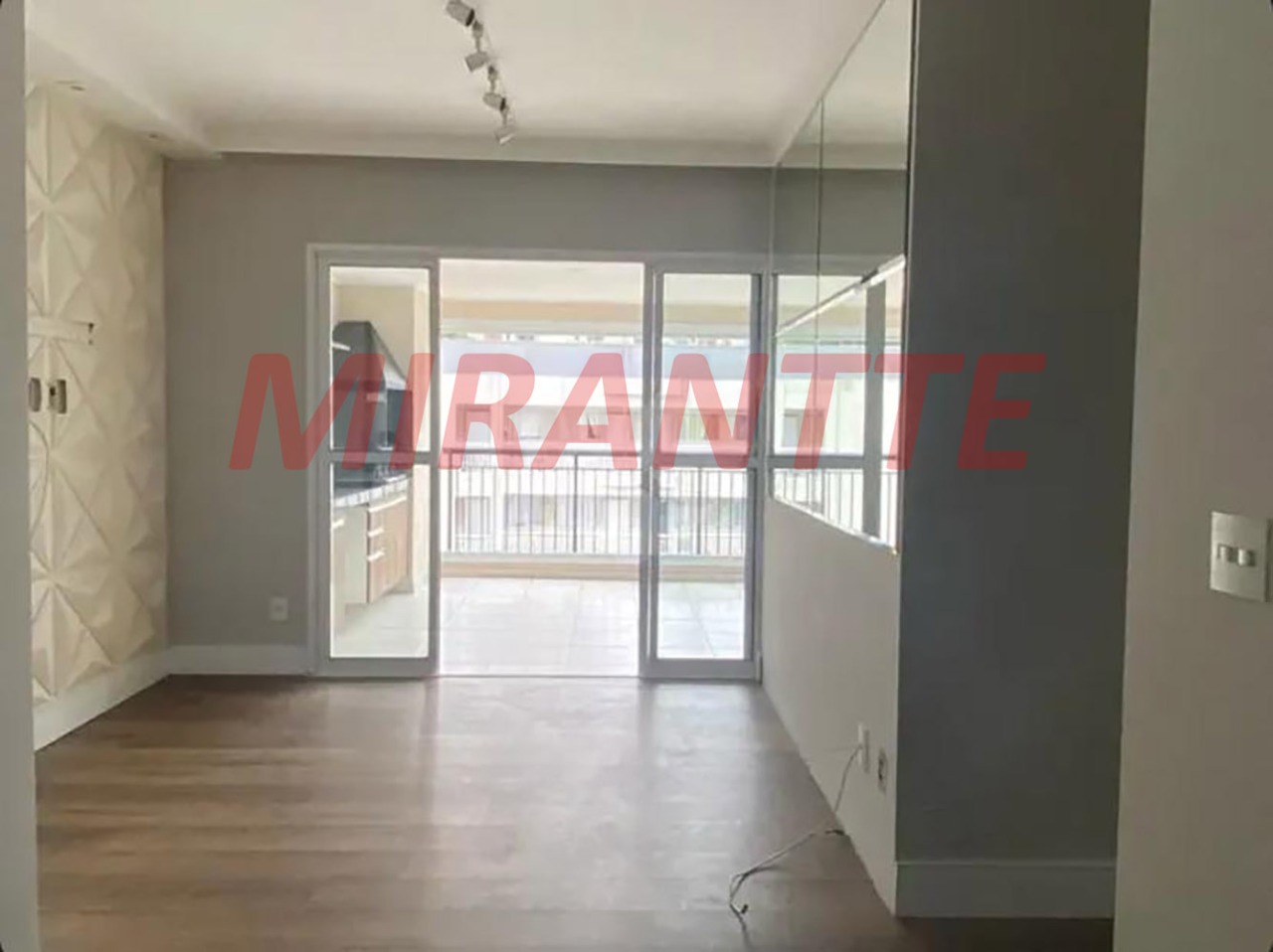 Apartamento de 93m² com 2 quartos em Santana