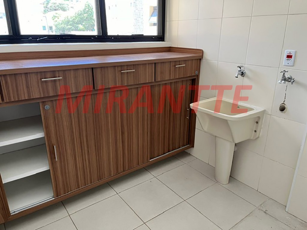 Apartamento de 80m² com 2 quartos em Água Fria