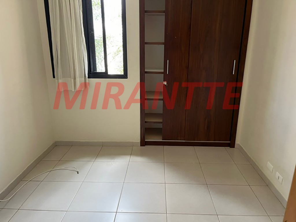 Apartamento de 80m² com 2 quartos em Água Fria
