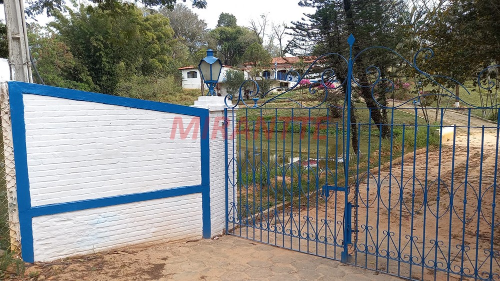 ChÁcara de 1200m² com 10 quartos em Centro