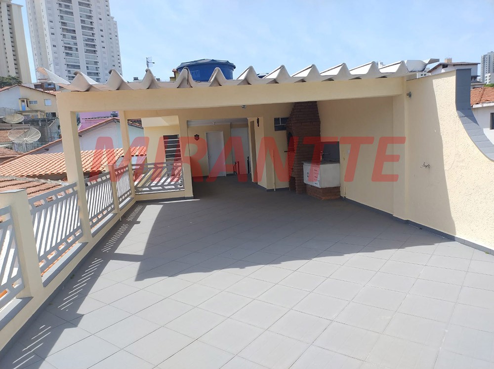 Sobrado de 240m² com 4 quartos em Conjunto Residencial Santa Terezinha