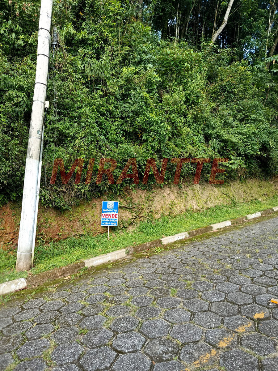 Terreno de 1089m² em Serra Da Cantareira