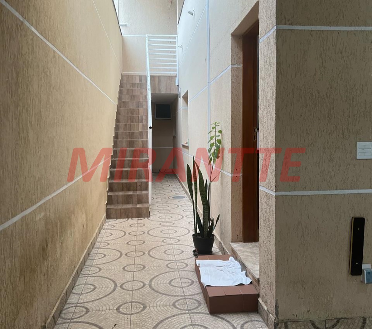 Sobrado de 200m² com 2 quartos em Jardim Guançã