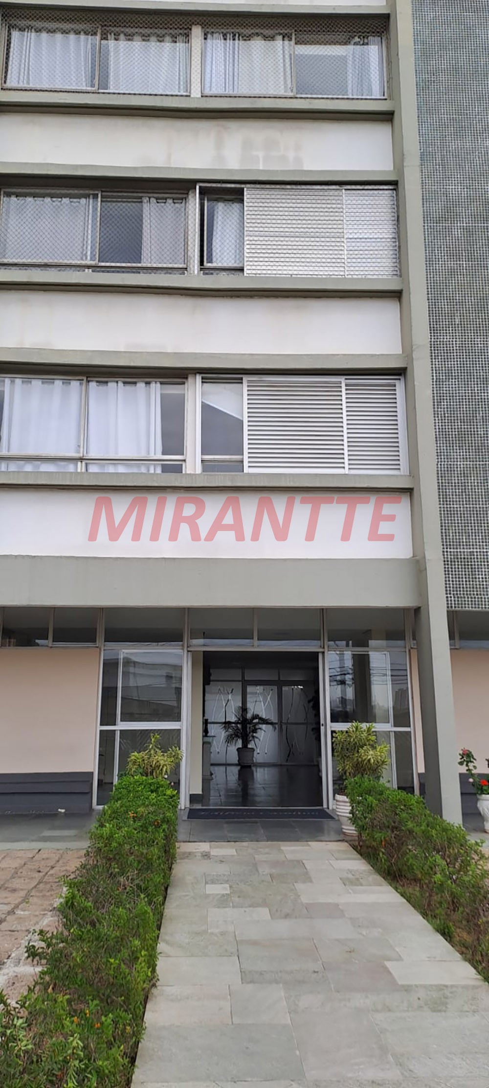 Apartamento de 90m² com 3 quartos em Limão