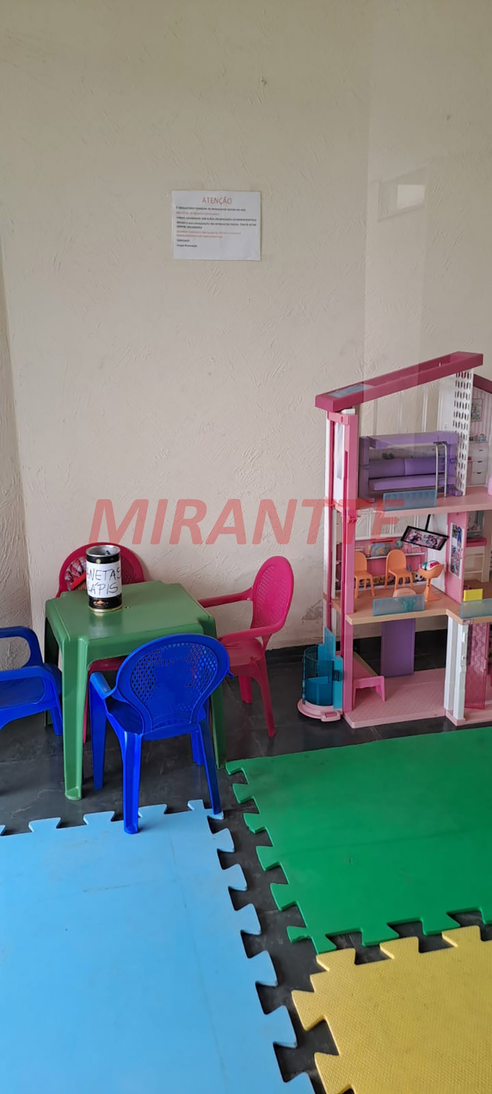 Apartamento de 90m² com 3 quartos em Limão