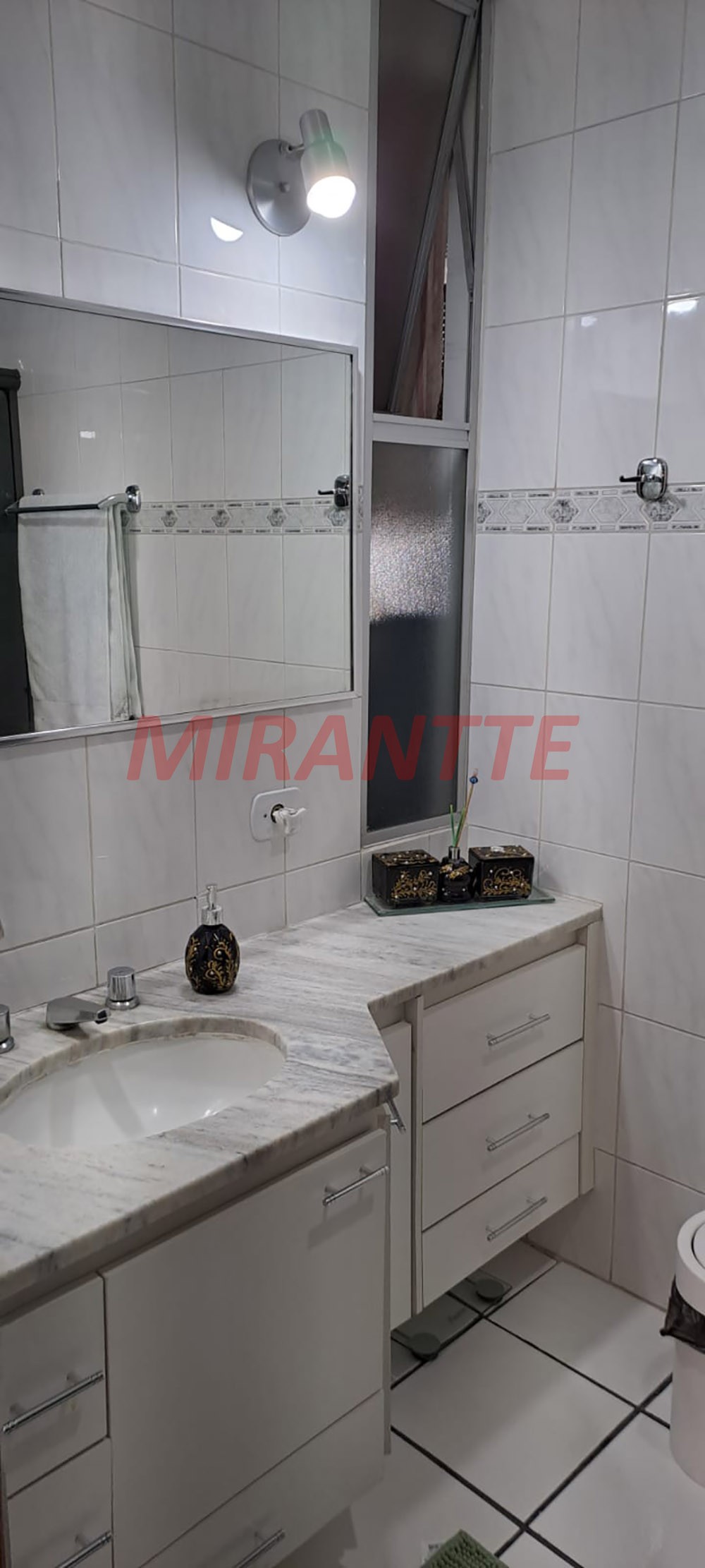 Apartamento de 90m² com 3 quartos em Limão