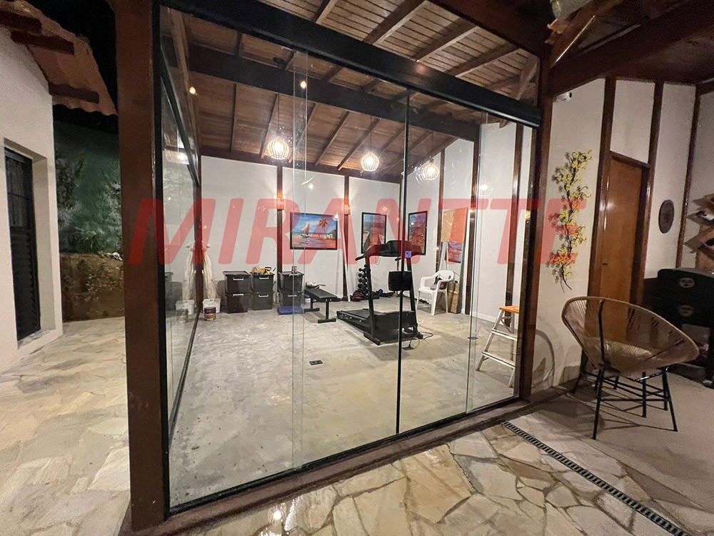 Casa terrea de 170m² com 3 quartos em Serra da Cantareira