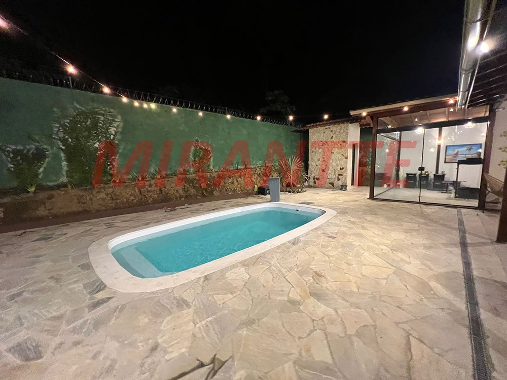Casa terrea de 170m² com 3 quartos em Serra da Cantareira