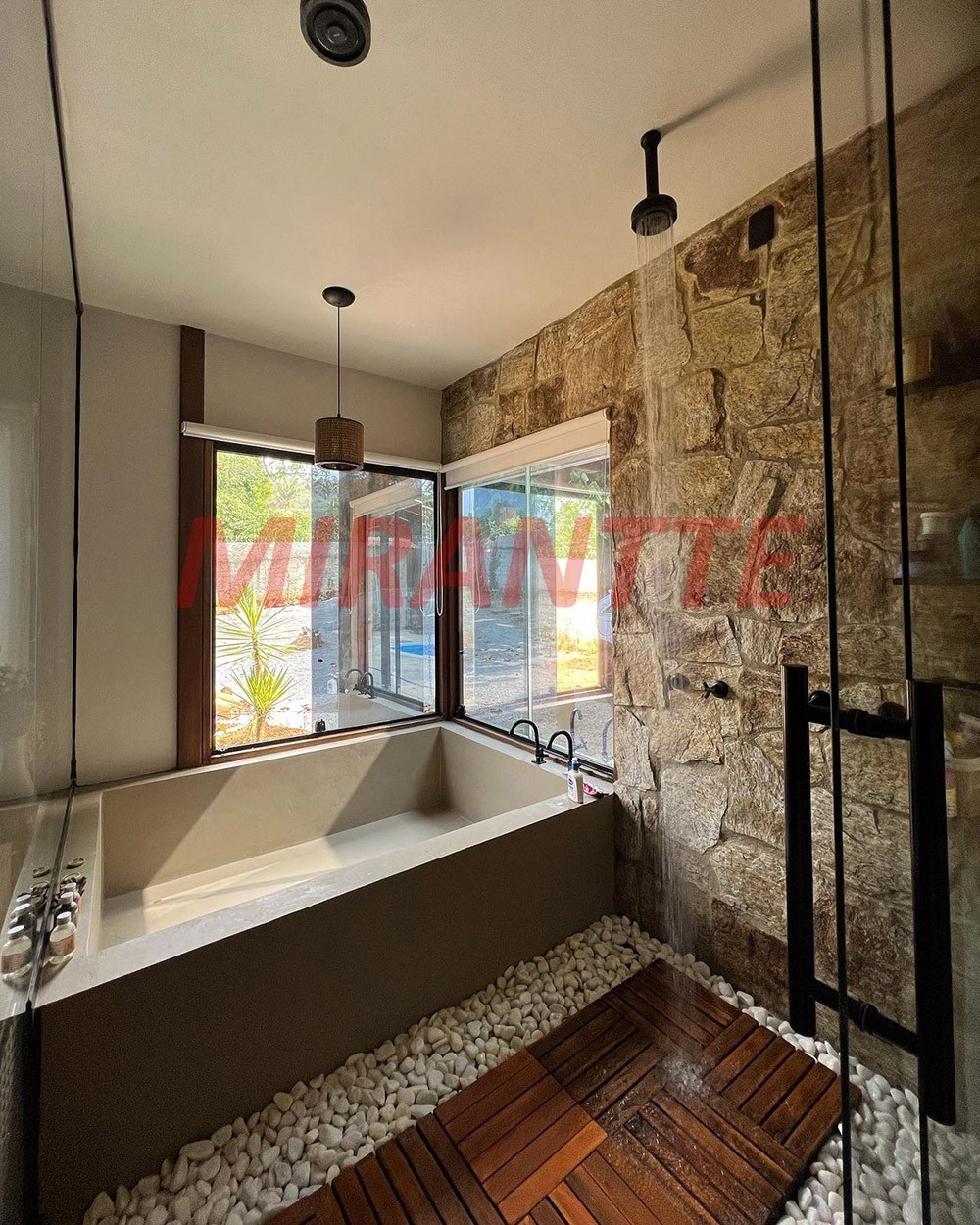 Casa terrea de 170m² com 3 quartos em Serra da Cantareira