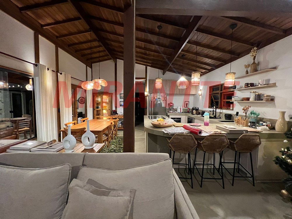Casa terrea de 170m² com 3 quartos em Serra da Cantareira