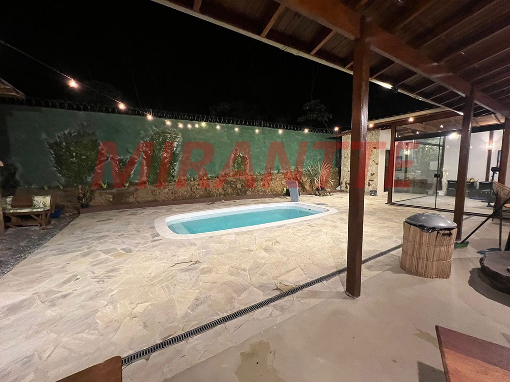Casa terrea de 170m² com 3 quartos em Serra da Cantareira