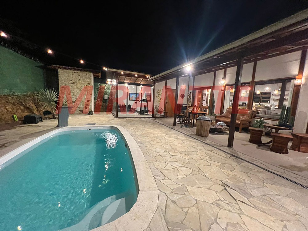 Casa terrea de 170m² com 3 quartos em Serra da Cantareira