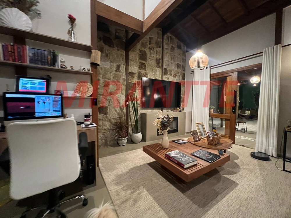 Casa terrea de 170m² com 3 quartos em Serra da Cantareira