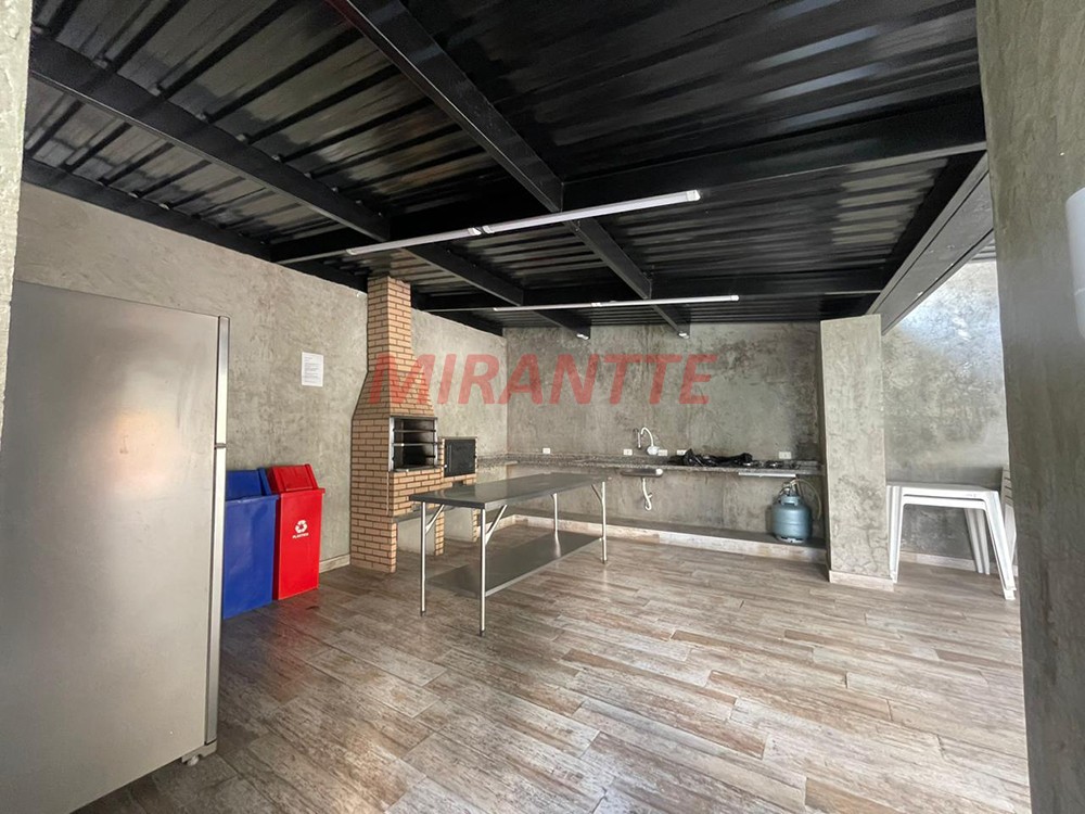 Apartamento de 72m² com 2 quartos em Santana