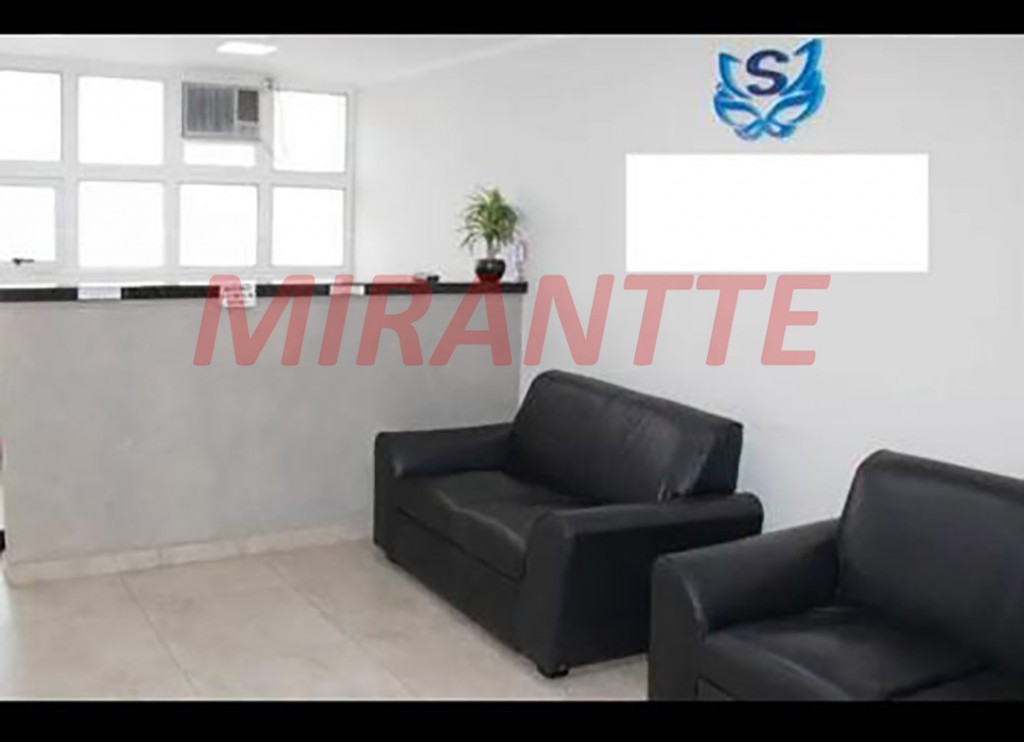 Sobrado de 256m² com 4 quartos em Santana