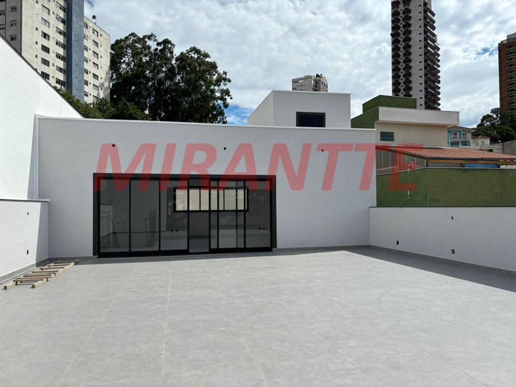 Comercial de 400m² em Água Fria
