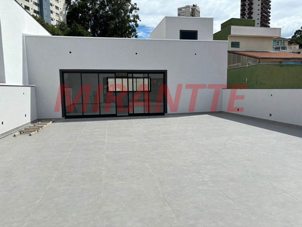 Comercial de 400m² em Água Fria