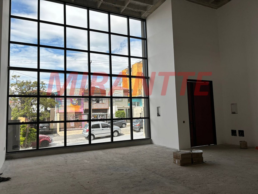 Comercial de 400m² em Água Fria