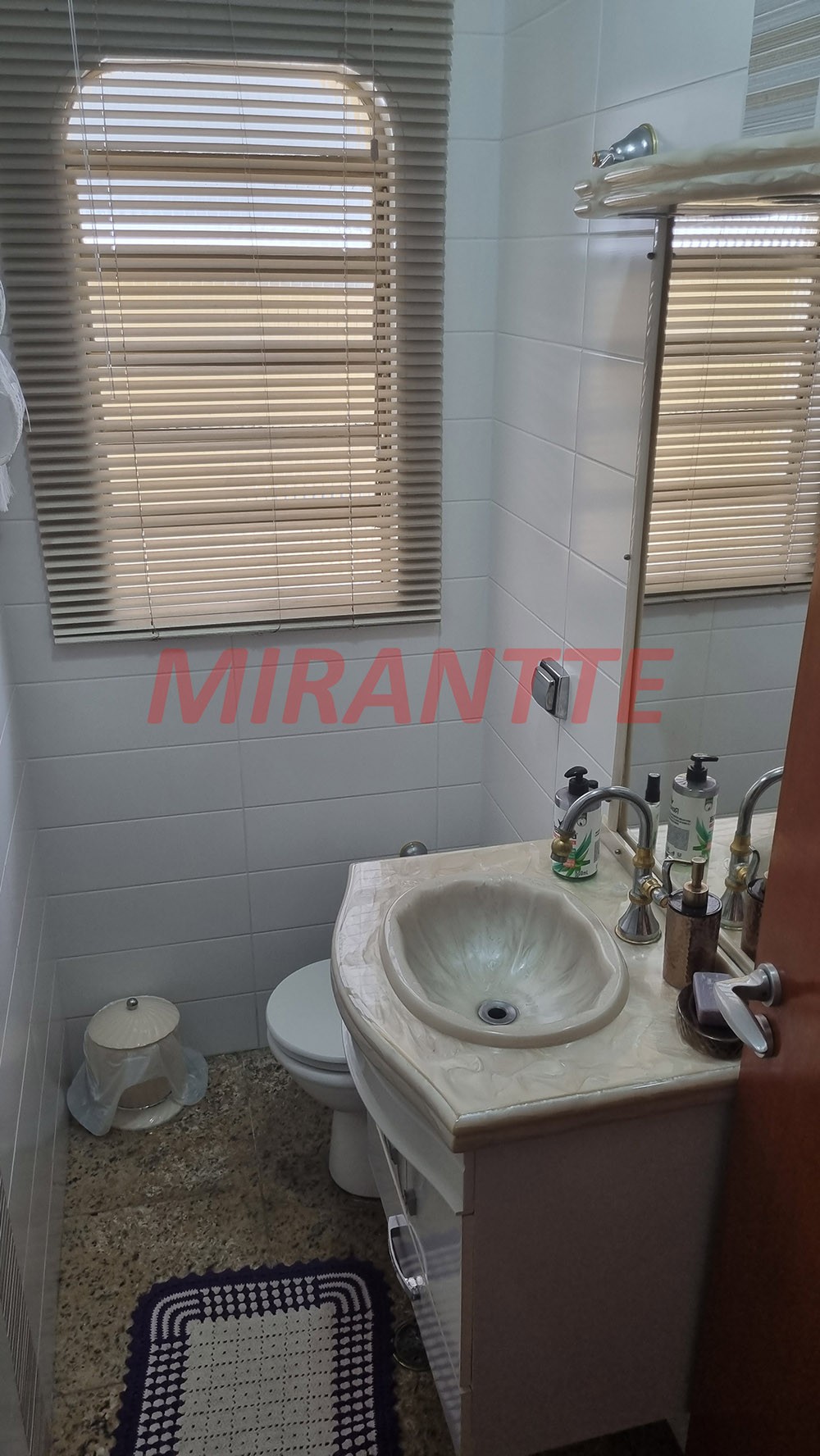 Sobrado de 171m² com 3 quartos em Jardim França