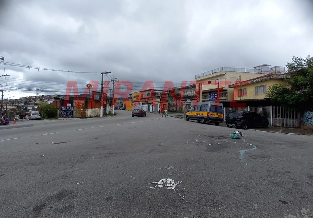 Casa terrea de 250m² com 5 quartos em Jardim Santa Cruz