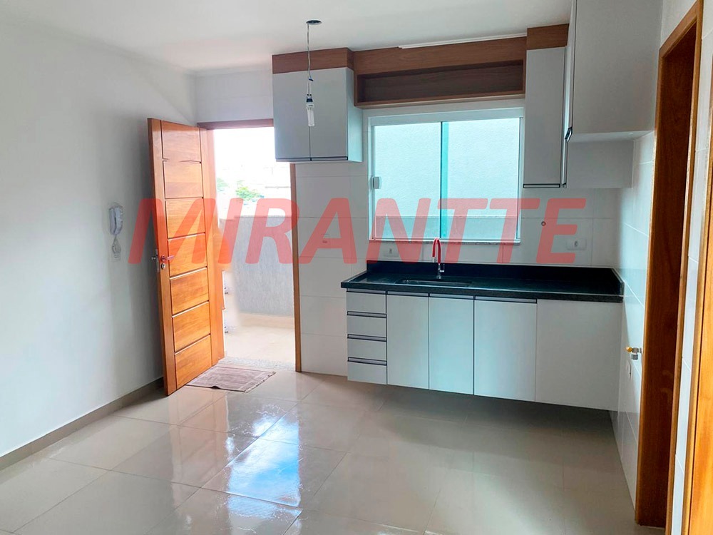 Apartamento de 45m² com 2 quartos em Vila Nivi