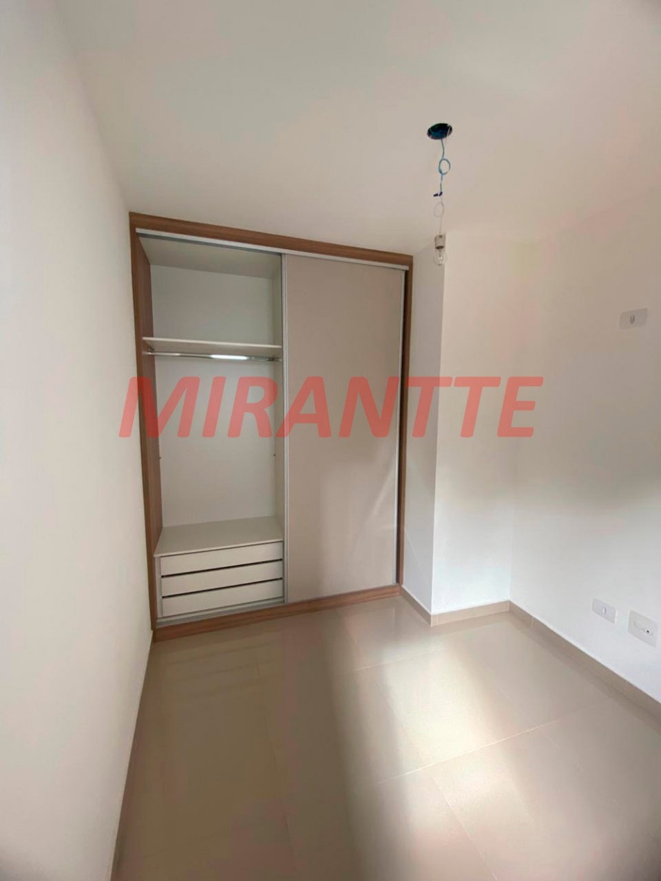 Apartamento de 45m² com 2 quartos em Vila Nivi