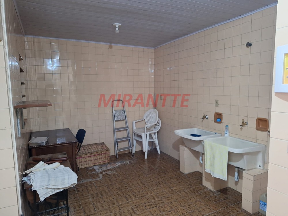 Sobrado de 228m² com 4 quartos em Jardim São Paulo