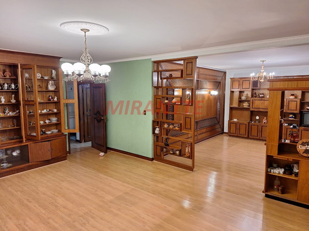 Sobrado de 228m² com 4 quartos em Jardim São Paulo