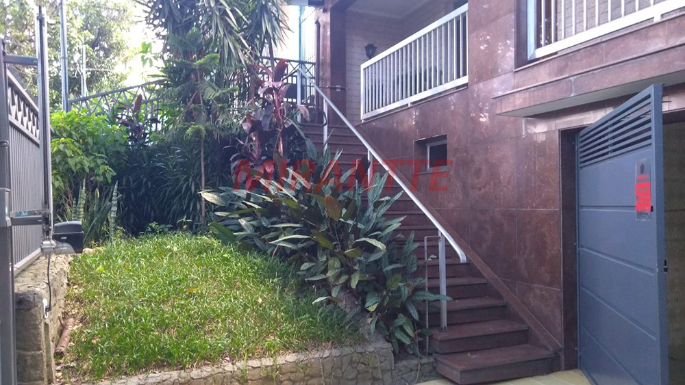 Sobrado de 228m² com 4 quartos em Jardim São Paulo